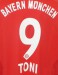 bayern-rot-08-toni.jpg